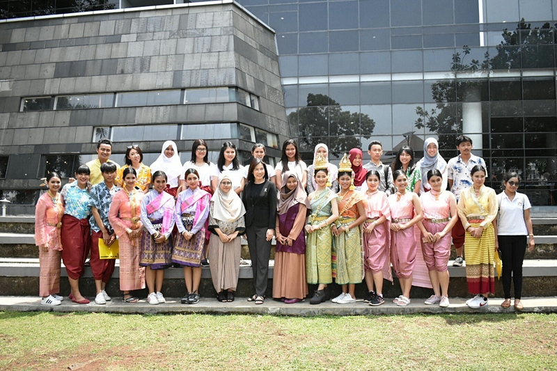 Exploring ASEAN in Indonesia for PSU Staff and Students 