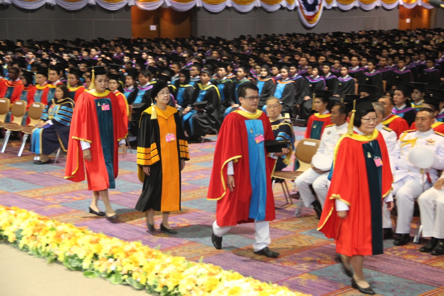 HRH Princess Chulabhorn Honors the PSU 2018 Convocation Ceremony