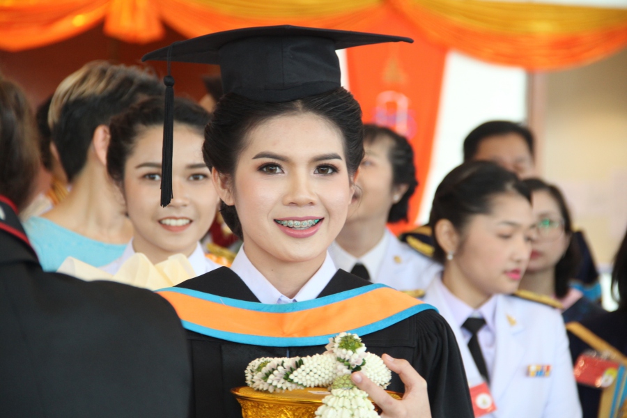 HRH Princess Chulabhorn Honors the PSU 2018 Convocation Ceremony