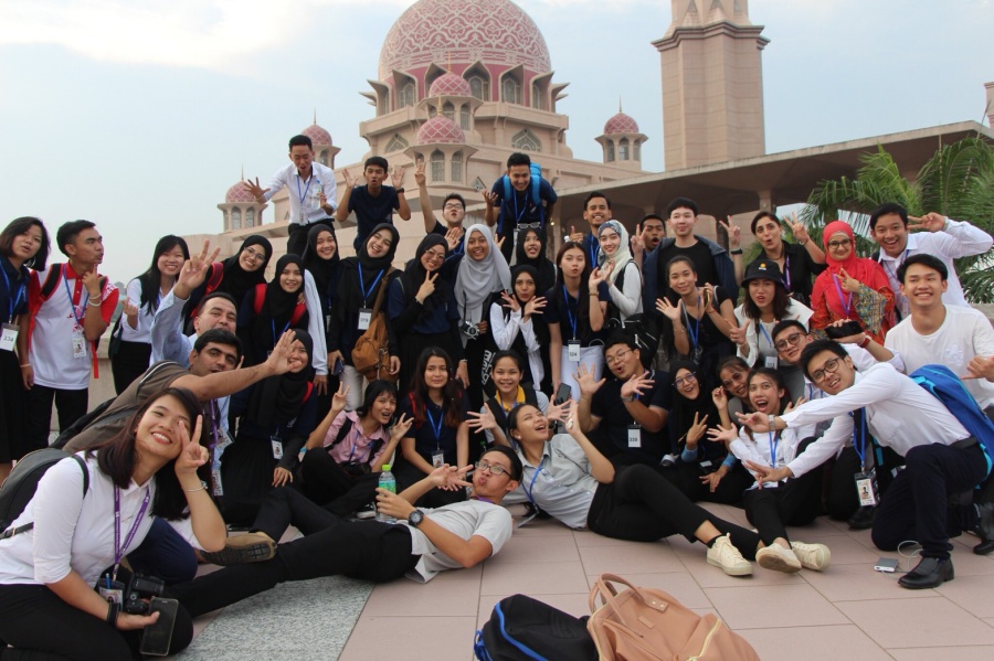 The 6th ASEAN Future Leaders Summit (AFLES 2018)