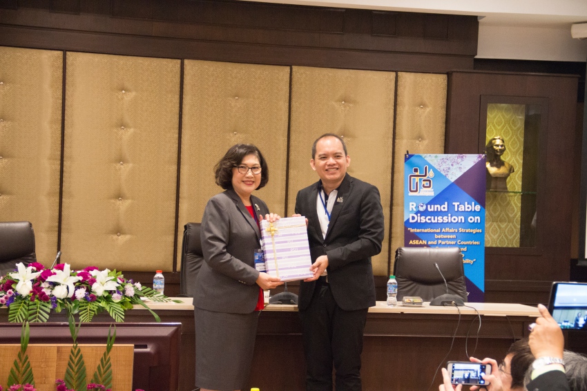 Round table discussion on “International Affairs Strategies between ASEAN and Partner Countries: Best Practices and Way Forward” at PSU