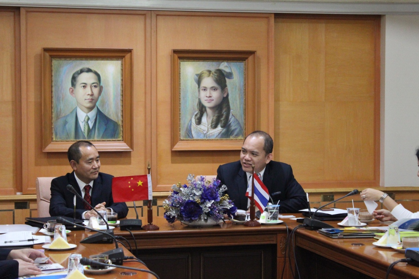 Executive Team from Hunan University of Humanities, Science and Technology visits PSU