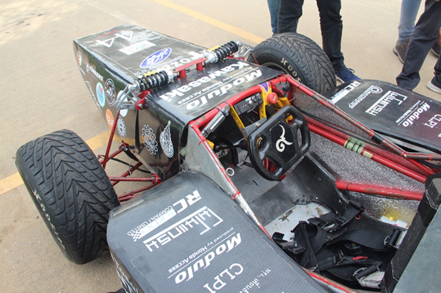 Lookprabida Formula Student” participated in the "2018 Student Formula Japan
