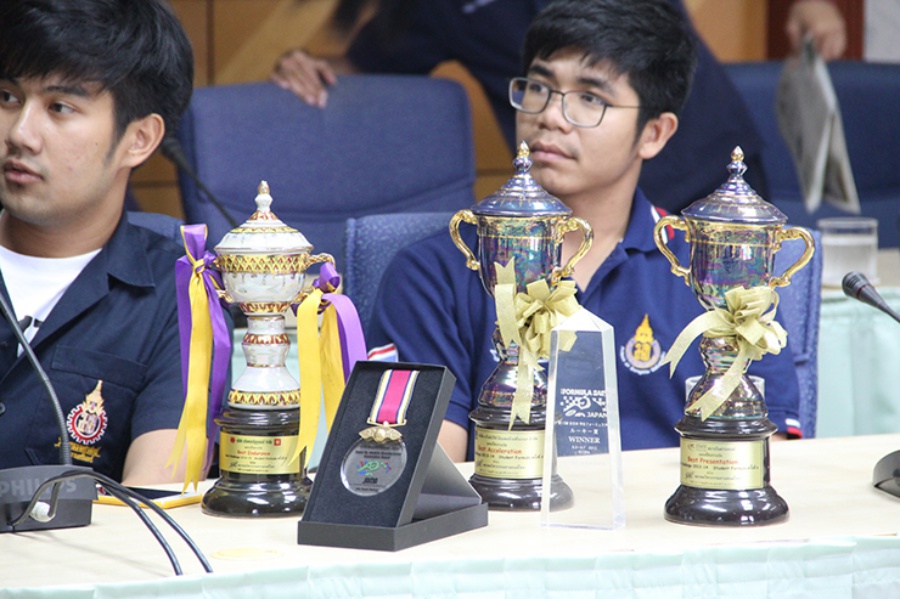 Lookprabida Formula Student” participated in the "2018 Student Formula Japan