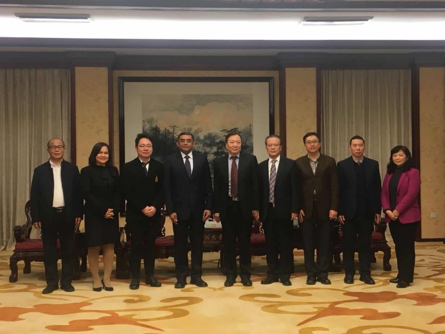 PSU Administrative Team joins the 13th Confucius Institute Conference and visits Sichuan University