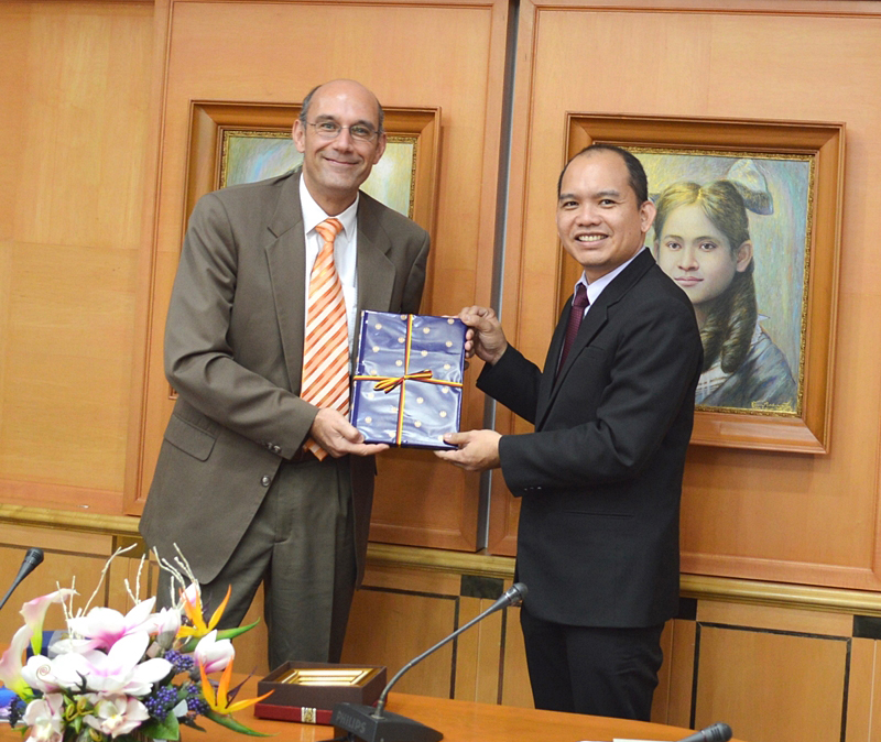 Honorable Counsellor from German Embassy visits PSU