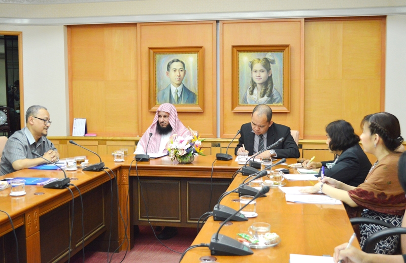 Rector of Islamic University of Madinah honors PSU